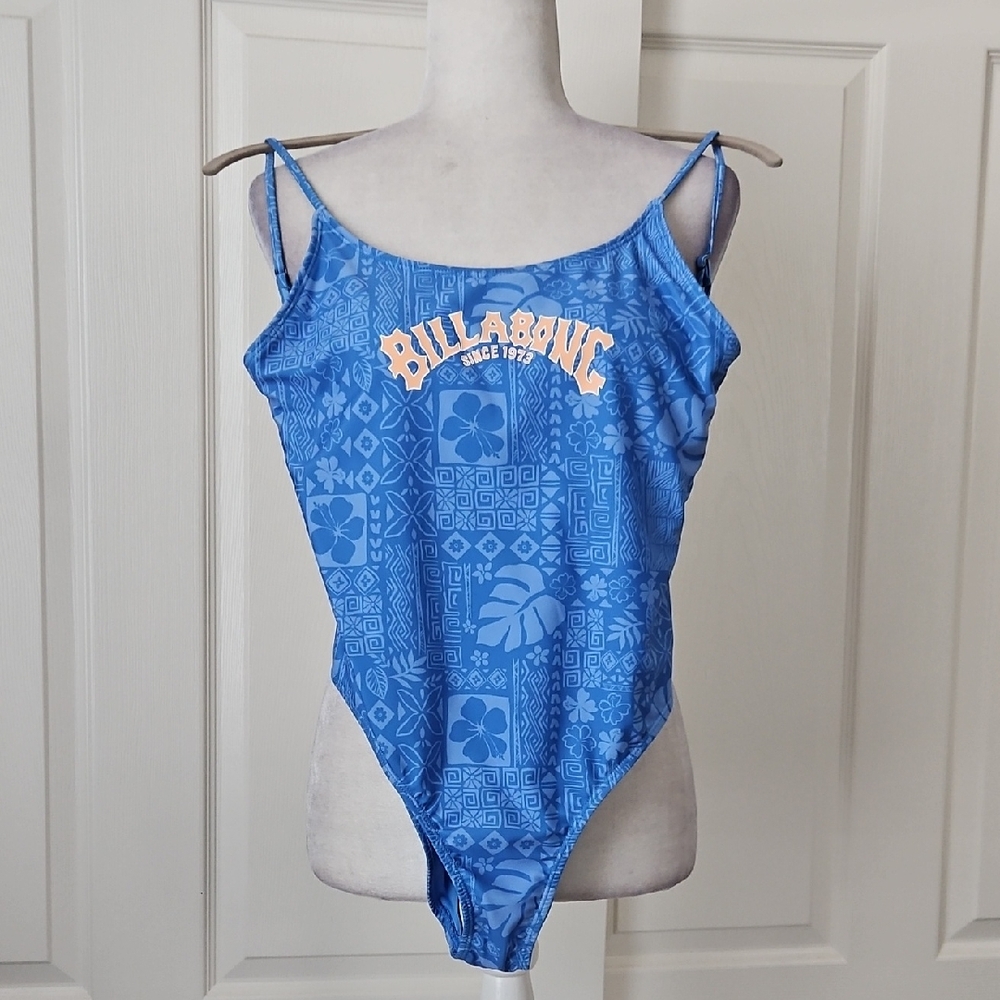 Billabong NWT Swimsuit